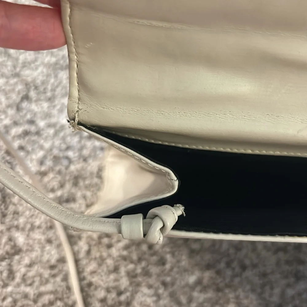 Vintage 80s Musa Leather cream-colored clutch Purse - Picture 8 of 8